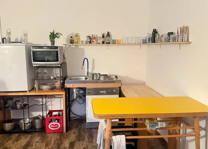 Willa Vewoe Seeklang