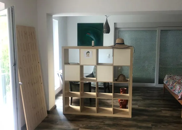 Vewoe Seeklang Willa