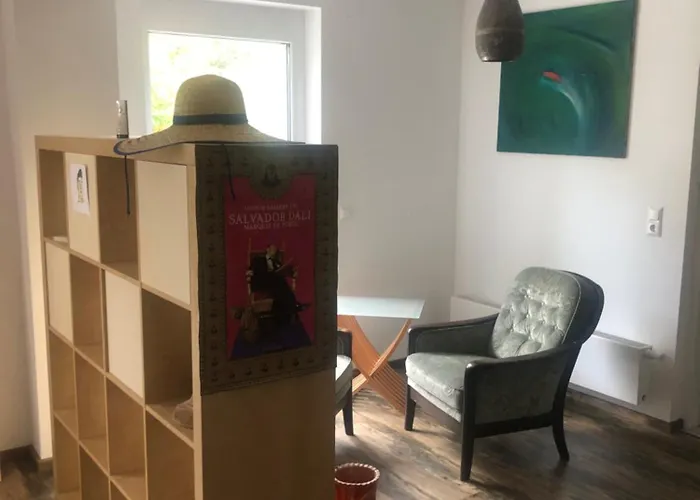 Willa Vewoe Seeklang